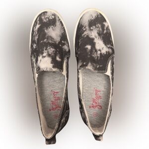Jellypop Comfort Fit black/white tie dye slip on shoe size 9M